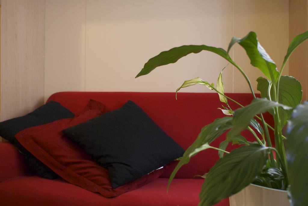 Olly Apartments Bologna Bilik gambar